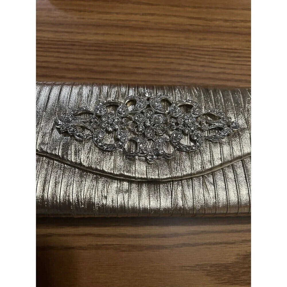NWT Raj Metallic Gold Evening Clutch Handbag With Metal Gemstone w/ Chain
